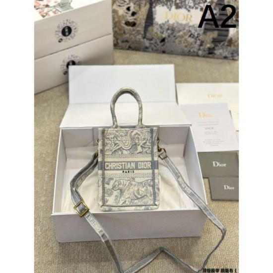 This season's hottest trend 2024SS tote bag DIOR Dior This season's hottest trend 2024SS tote bag DIOR Dior