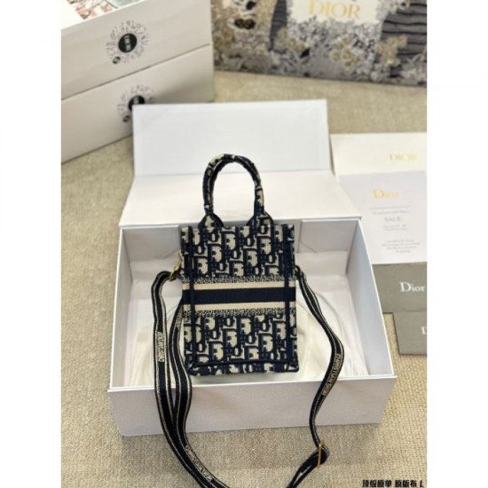 This season's hottest trend 2024SS tote bag DIOR Dior This season's hottest trend 2024SS tote bag DIOR Dior