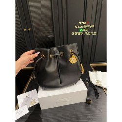 Elegant, neat, and highly likable 2024SS tote bag DIOR