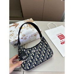 Keywords to look stylish 2024SS tote bag DIOR
