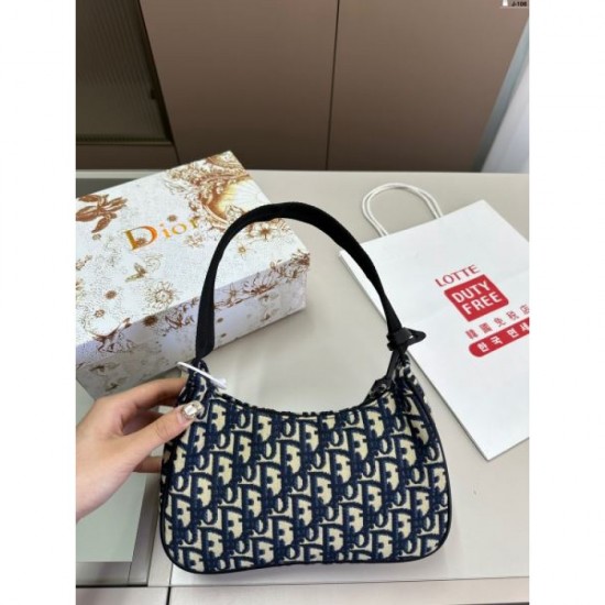 Keywords to look stylish 2024SS tote bag DIOR Keywords to look stylish 2024SS tote bag DIOR