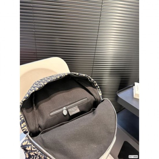 The extremely popular new 2024SS backpack DIOR The extremely popular new 2024SS backpack DIOR