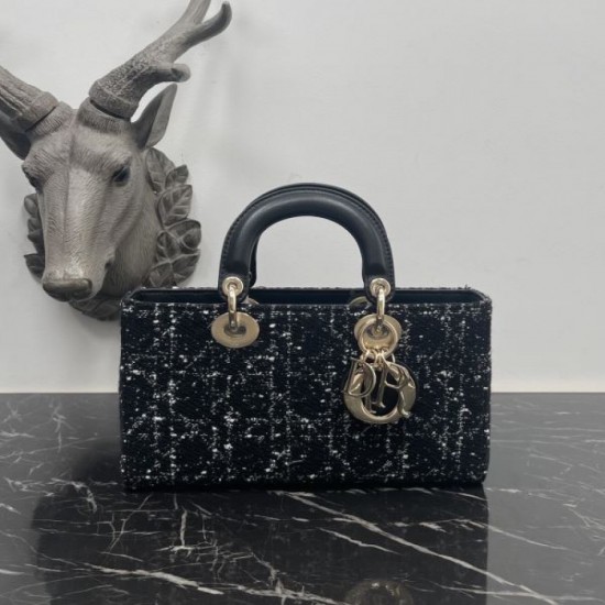 Trendy style! 2024SS Tote Bag DIOR Trendy style! 2024SS Tote Bag DIOR