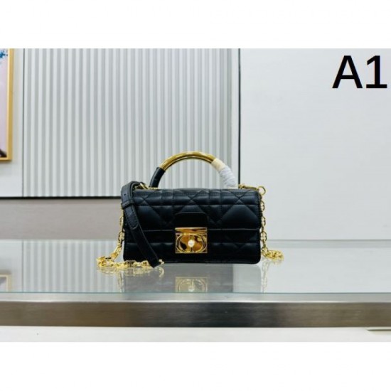 Get 2024SS new product at sale price DIOR Dior tote bag Get 2024SS new product at sale price DIOR Dior tote bag