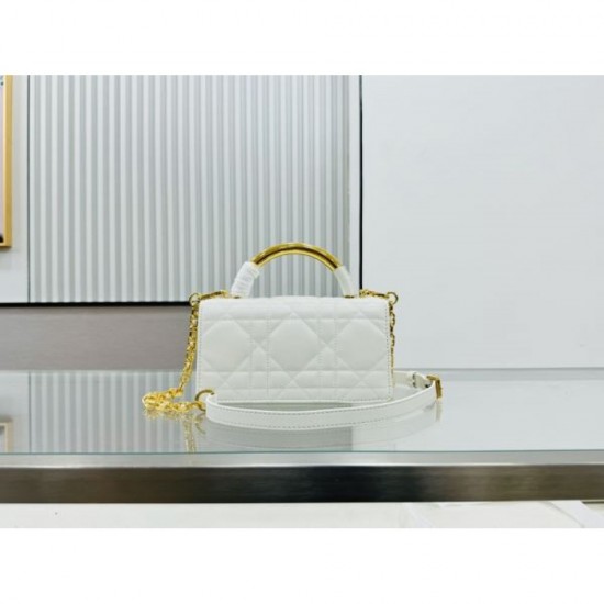 Get 2024SS new product at sale price DIOR Dior tote bag Get 2024SS new product at sale price DIOR Dior tote bag