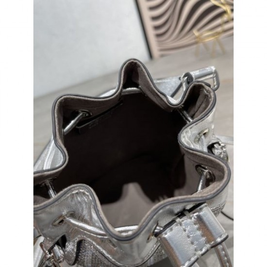 Sale at attractive price 2024SS tote bag FENDI Sale at attractive price 2024SS tote bag FENDI