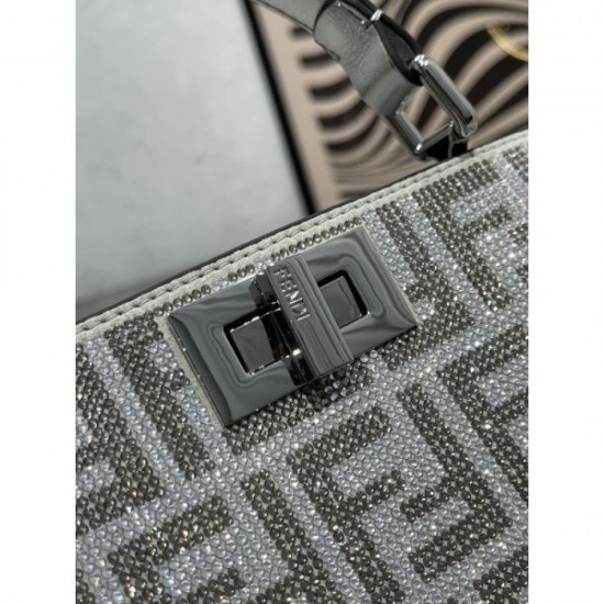 Gift to give 2024SS tote bag FENDI Gift to give 2024SS tote bag FENDI