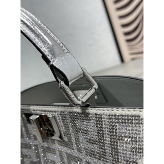 Gift to give 2024SS tote bag FENDI Gift to give 2024SS tote bag FENDI
