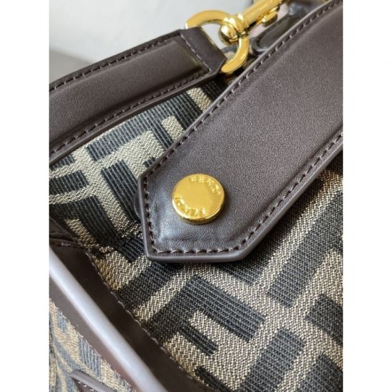 Item with high expectations 2024SS tote bag FENDI Item with high expectations 2024SS tote bag FENDI