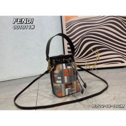 2024SS tote bag that exudes a mature impression FENDI