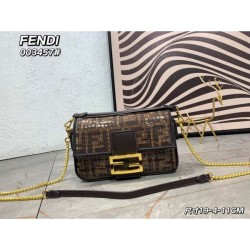 New product suddenly reduced in price! 2024SS Shoulder Bag FENDI