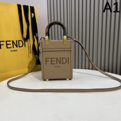 Eye-catching style this summer 2024SS tote bag FENDI