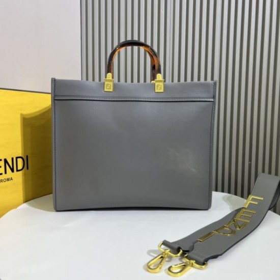 A series of summer new products that will make you fall in love with them 2024SS tote bag FENDI A series of summer new products that will make you fall in love with them 2024SS tote bag FENDI