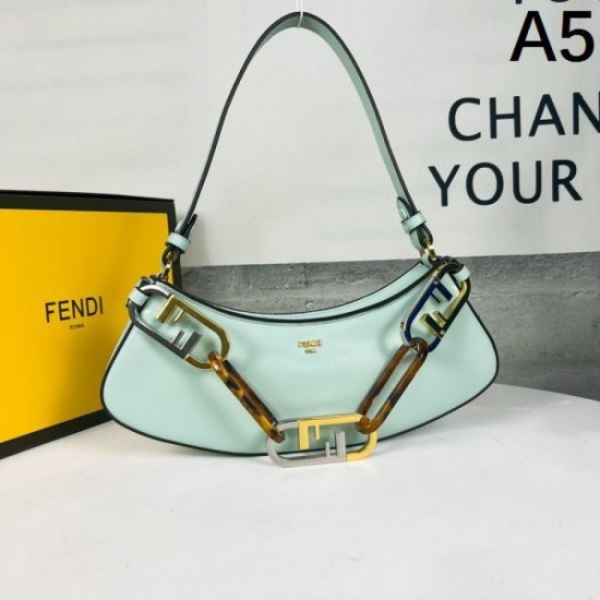 2024SS tote bag used by celebrities and celebrities FENDI 2024SS tote bag used by celebrities and celebrities FENDI