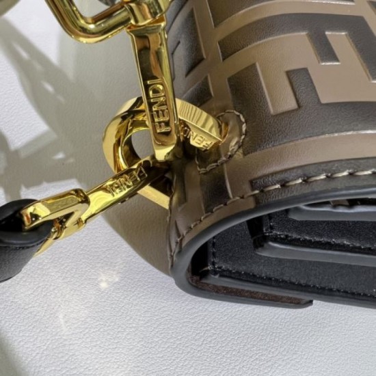 Summer new item that is sure to be a hit this season 2024SS tote bag FENDI Summer new item that is sure to be a hit this season 2024SS tote bag FENDI