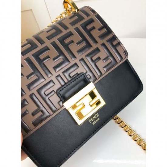 This spring/summer pre-sale new item 2024SS shoulder bag FENDI This spring/summer pre-sale new item 2024SS shoulder bag FENDI