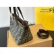 Eye-catching - distinctive design 2024SS tote bag FENDI Eye-catching - distinctive design 2024SS tote bag FENDI