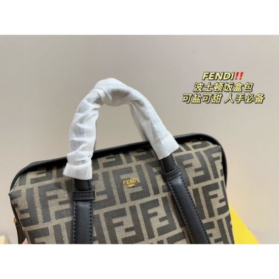 Unique item that will take center stage 2024SS tote bag FENDI Unique item that will take center stage 2024SS tote bag FENDI