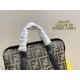 Unique item that will take center stage 2024SS tote bag FENDI Unique item that will take center stage 2024SS tote bag FENDI