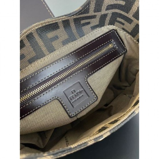 2024SS tote bag FENDI recommended for a wide range of people 2024SS tote bag FENDI recommended for a wide range of people