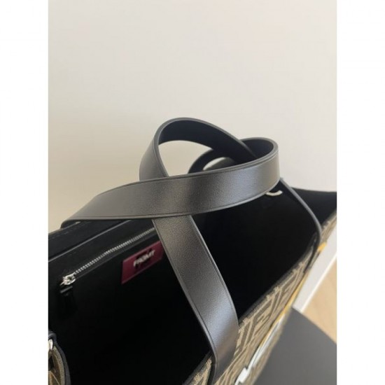 2024SS tote bag with vintage feel FENDI 2024SS tote bag with vintage feel FENDI