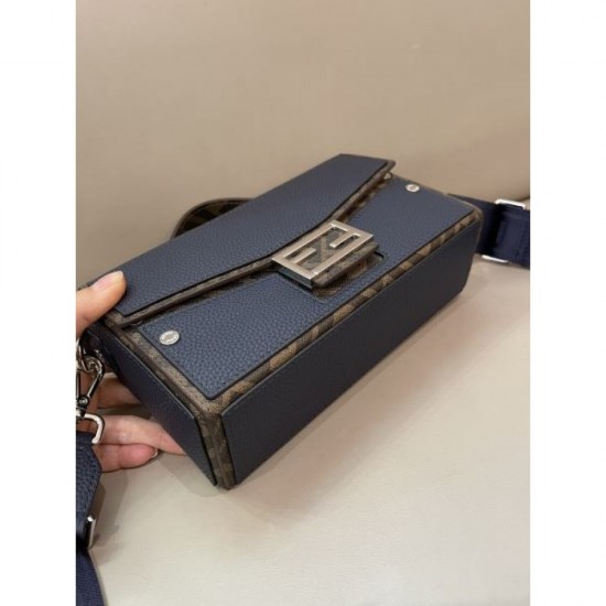 2024SS Rare! Limited to stores FENDI Tote bag 2024SS Rare! Limited to stores FENDI Tote bag
