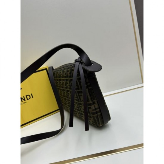 FENDI 2024FW Definitely recommended popular new shoulder bag FENDI 2024FW Definitely recommended popular new shoulder bag
