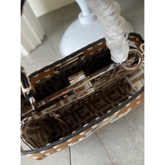 FENDI 2024FW New autumn tote bag that is sure to be a hit this season FENDI 2024FW New autumn tote bag that is sure to be a hit this season