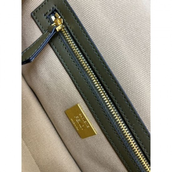 FENDI 2024FW Tote bag useful for changing seasons FENDI 2024FW Tote bag useful for changing seasons