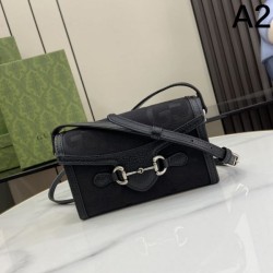 The strongest item this spring/summer 2024SS shoulder bag GUCCI Gucci