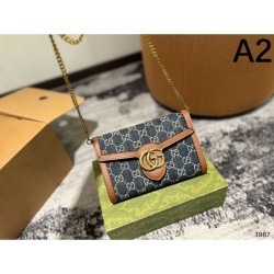 Dress with a beautiful impression 2024SS Shoulder Bag GUCCI Gucci