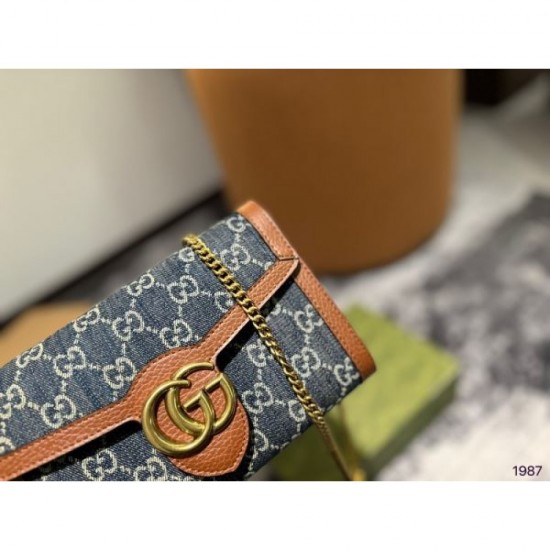 Dress with a beautiful impression 2024SS Shoulder Bag GUCCI Gucci Dress with a beautiful impression 2024SS Shoulder Bag GUCCI Gucci