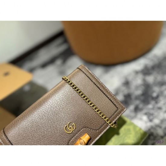 Trendy Coordination 2024SS Shoulder Bag GUCCI Trendy Coordination 2024SS Shoulder Bag GUCCI