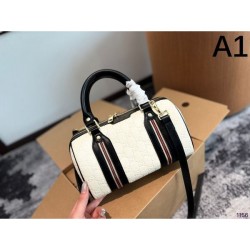 Finished with a sexy style 2024SS tote bag GUCCI Gucci