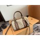 Finished with a sexy style 2024SS tote bag GUCCI Gucci Finished with a sexy style 2024SS tote bag GUCCI Gucci