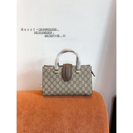 A loose style is completed 2024SS tote bag GUCCI Gucci A loose style is completed 2024SS tote bag GUCCI Gucci