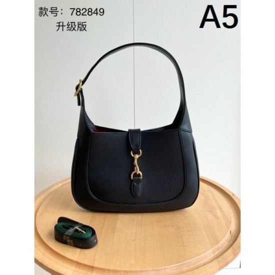 2024SS Rare! Limited to stores FENDI Tote bag 2024SS Rare! Limited to stores FENDI Tote bag