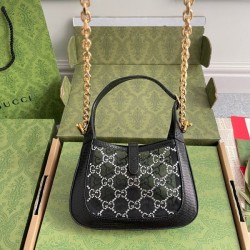 2024SS New FENDI tote bag that is extremely popular