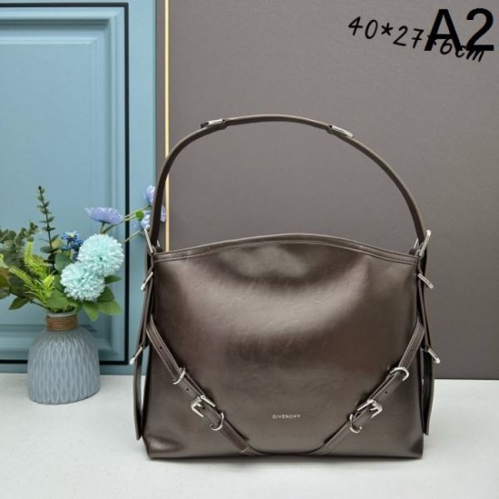 2024SS Spring/Summer arrival I definitely want GIVENCHY Tote bag 2024SS Spring/Summer arrival I definitely want GIVENCHY Tote bag