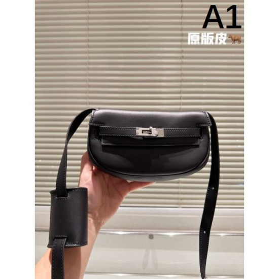 Only one item available! VIP Customer Sale 2024SS Shoulder Bag HERMES Only one item available! VIP Customer Sale 2024SS Shoulder Bag HERMES