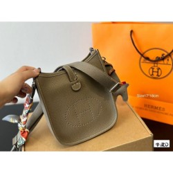 Recommended item for daily use 2024SS Shoulder Bag HERMES