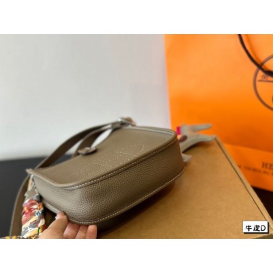 Recommended item for daily use 2024SS Shoulder Bag HERMES Recommended item for daily use 2024SS Shoulder Bag HERMES