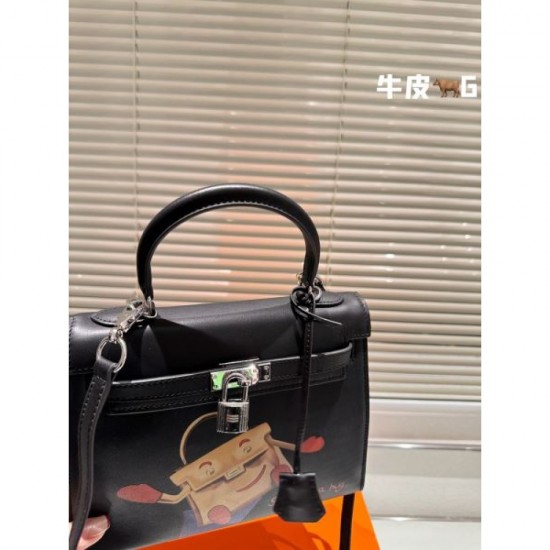 Clean silhouette 2024SS tote bag HERMES Clean silhouette 2024SS tote bag HERMES