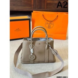 Too casual 2024SS tote bag HERMES