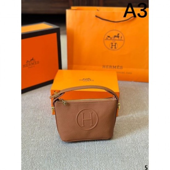 2024SS tote bag HERMES for new casual coordination 2024SS tote bag HERMES for new casual coordination