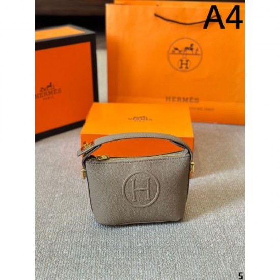 2024SS tote bag HERMES for new casual coordination 2024SS tote bag HERMES for new casual coordination