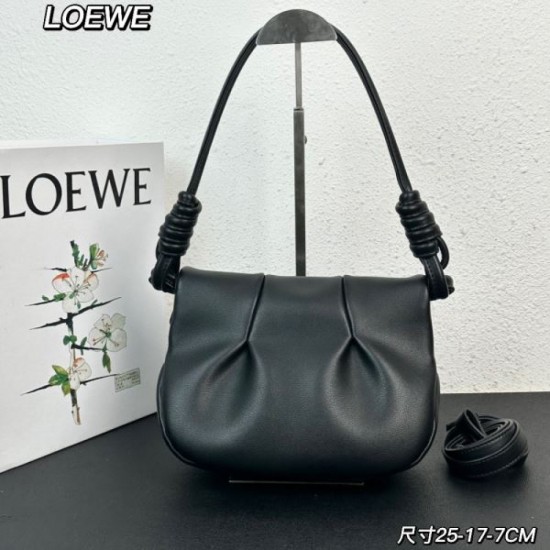 Simple 2024SS tote bag with great versatility LOEWE Simple 2024SS tote bag with great versatility LOEWE