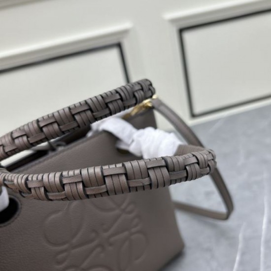 This year's latest trend 2024SS tote bag LOEWE LOEWE This year's latest trend 2024SS tote bag LOEWE LOEWE