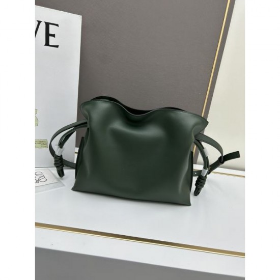 Fashionable people love it! 2024SS Shoulder Bag LOEWE Fashionable people love it! 2024SS Shoulder Bag LOEWE