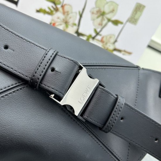 Continued popular item 2024SS waist bag LOEWE Continued popular item 2024SS waist bag LOEWE